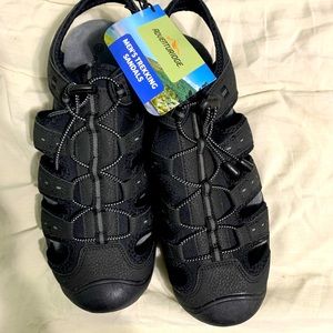 Adventuridge men’s trekking sandals, size 11